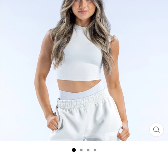 DFYNE Signature Baby Tee Small - Picture 1 of 5